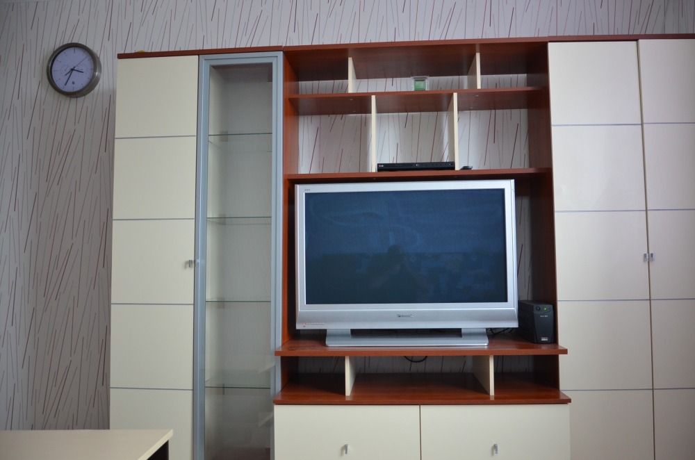 телевизор плазма 102 см в гостинице Тольятти